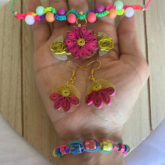 Quilling Love Pink Flower Set - Picture 9 of 9